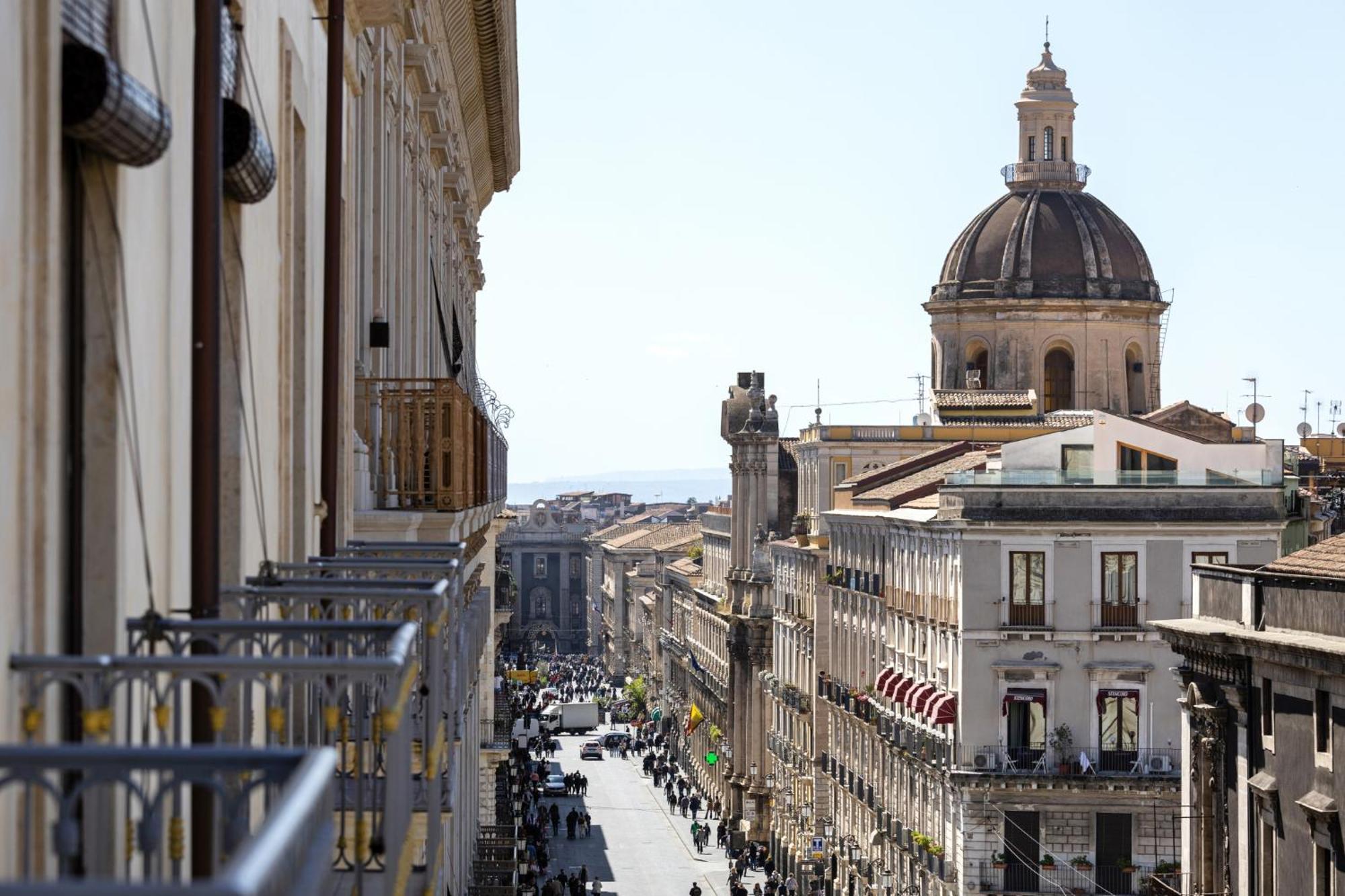 Palazzo Costarelli - Bed And Breakfast 卡塔尼亚 外观 照片