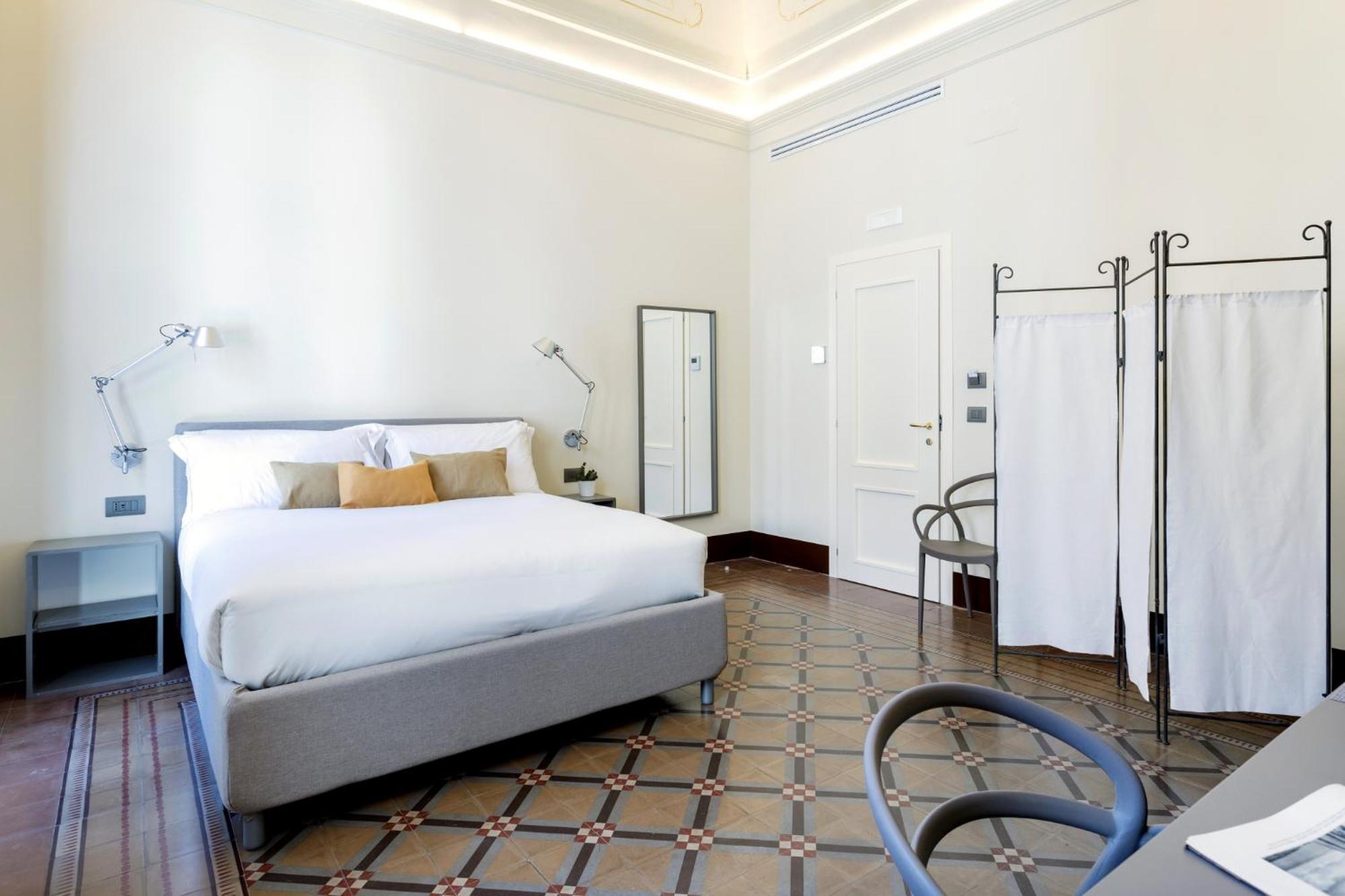 Palazzo Costarelli - Bed And Breakfast 卡塔尼亚 客房 照片