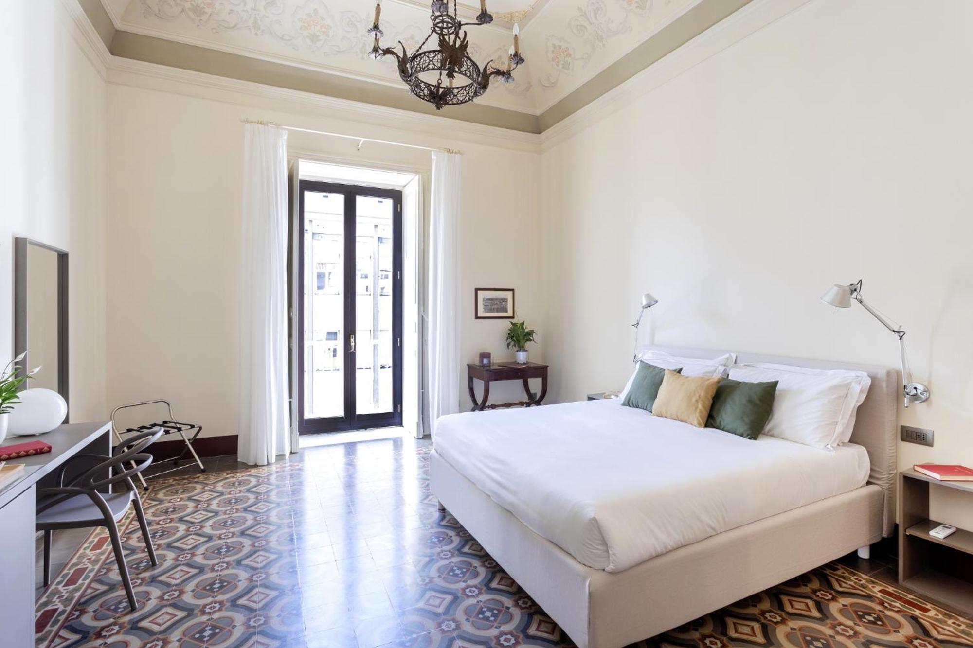 Palazzo Costarelli - Bed And Breakfast 卡塔尼亚 外观 照片