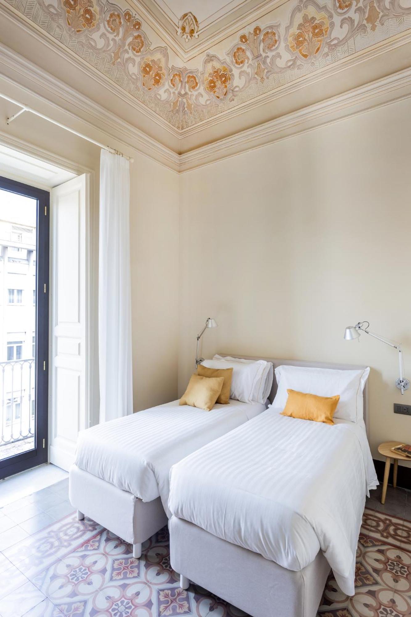 Palazzo Costarelli - Bed And Breakfast 卡塔尼亚 客房 照片