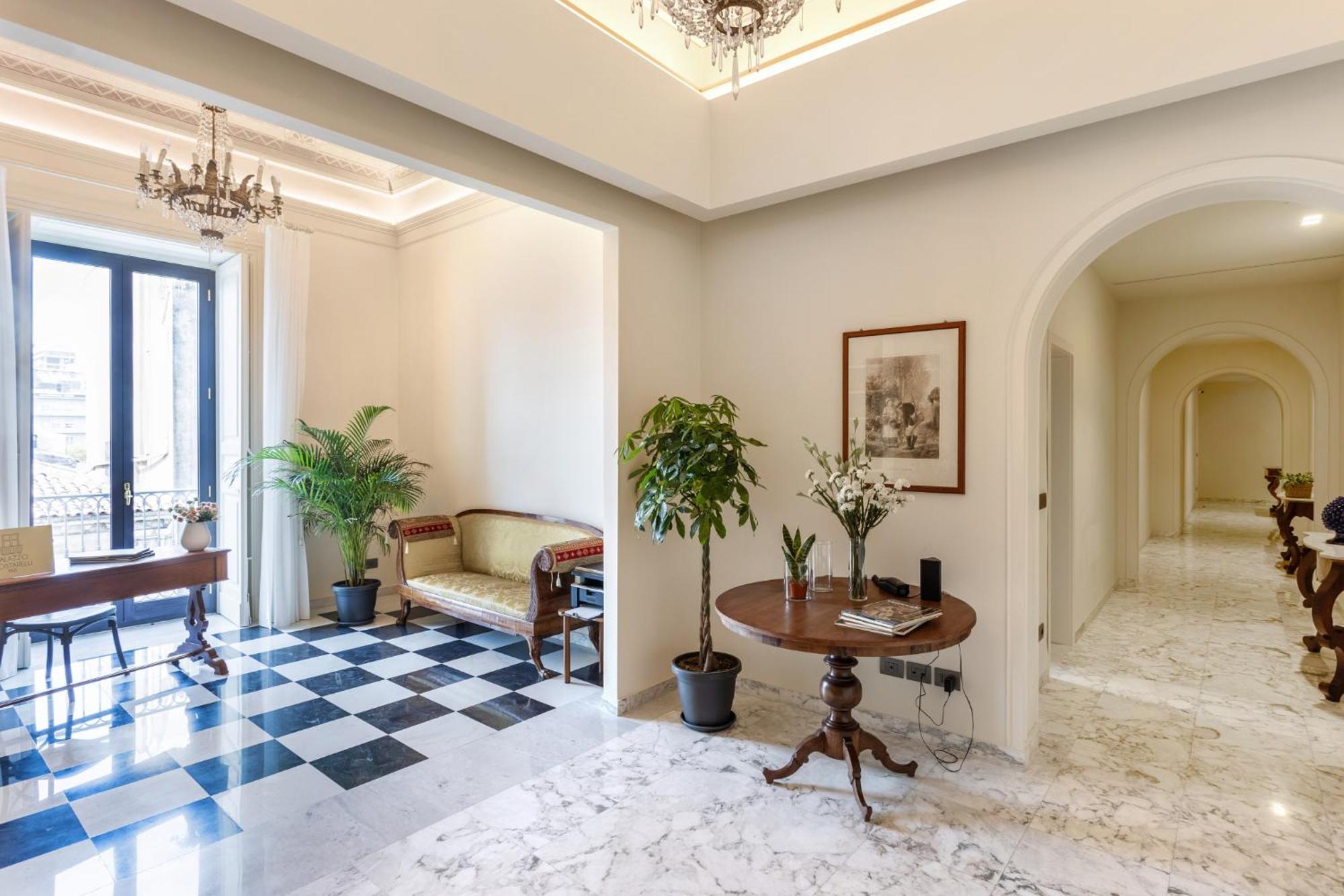 Palazzo Costarelli - Bed And Breakfast 卡塔尼亚 外观 照片