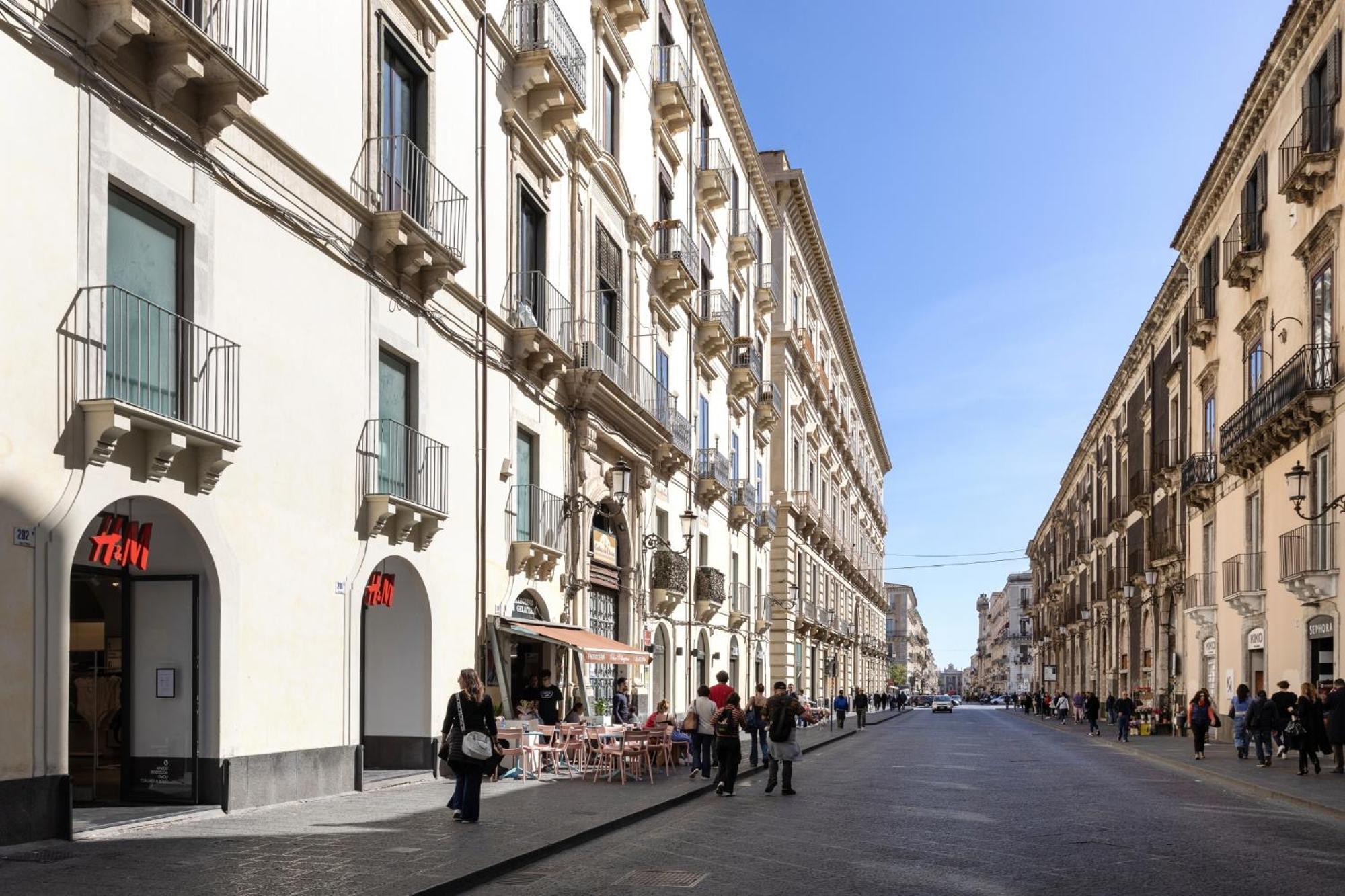 Palazzo Costarelli - Bed And Breakfast 卡塔尼亚 外观 照片
