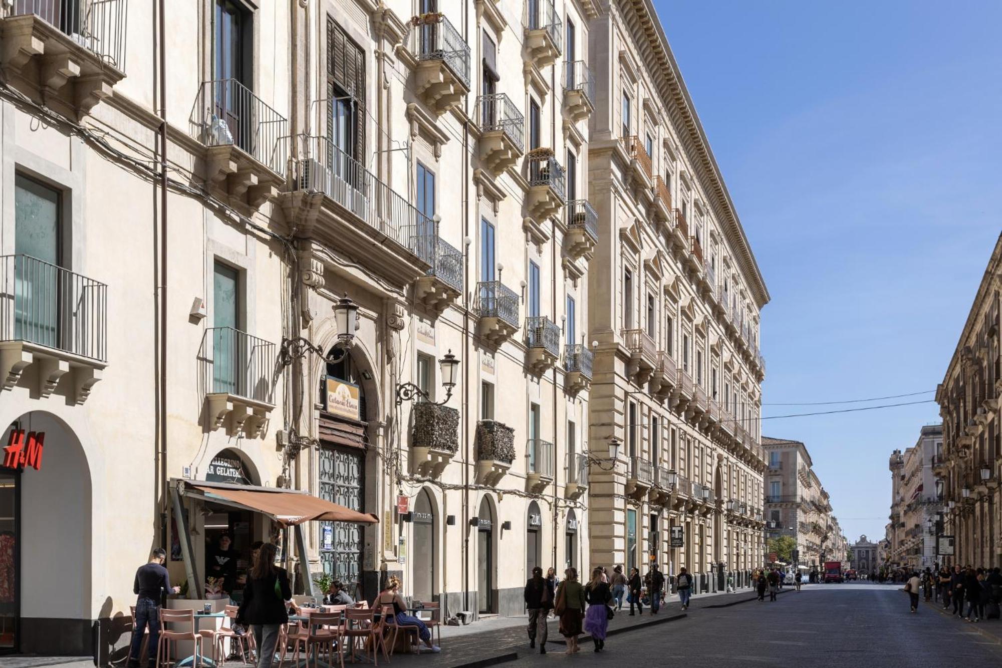 Palazzo Costarelli - Bed And Breakfast 卡塔尼亚 外观 照片